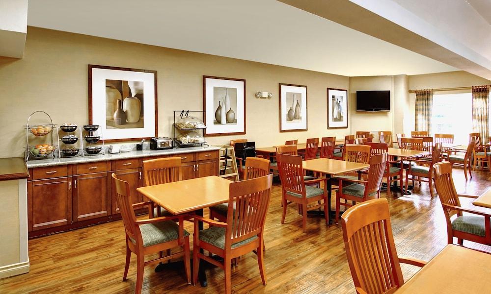Phoenix Inn Suites อัลบานี ภายนอก รูปภาพ